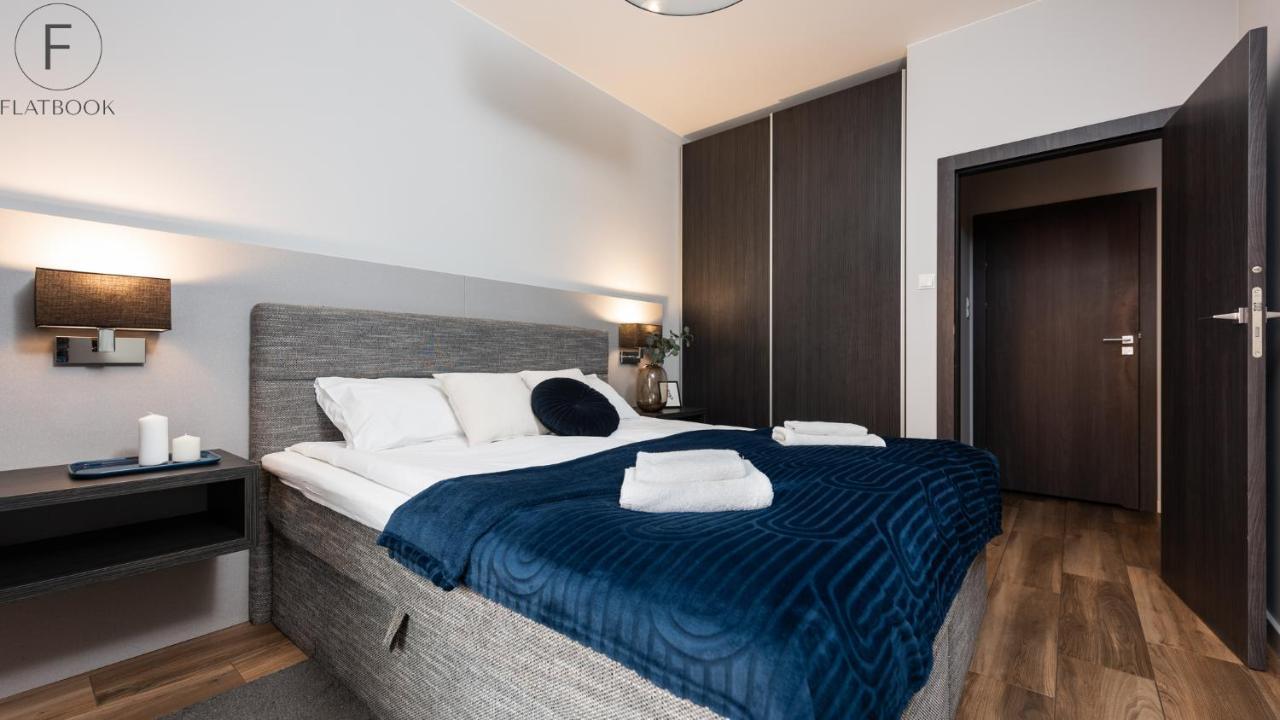 Flatbook - City Center Apartments Brabank With Parking Γκντανσκ Εξωτερικό φωτογραφία