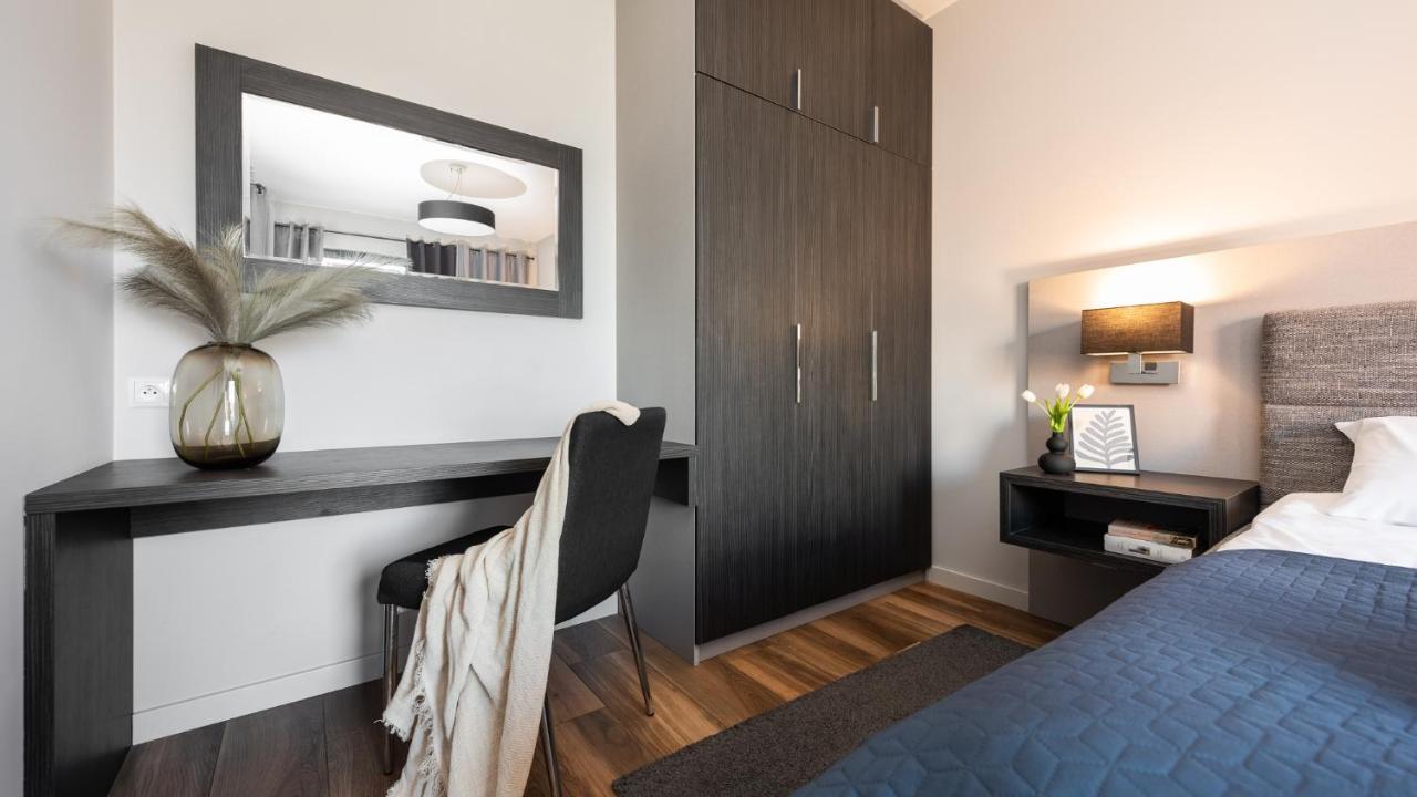 Flatbook - City Center Apartments Brabank With Parking Γκντανσκ Εξωτερικό φωτογραφία