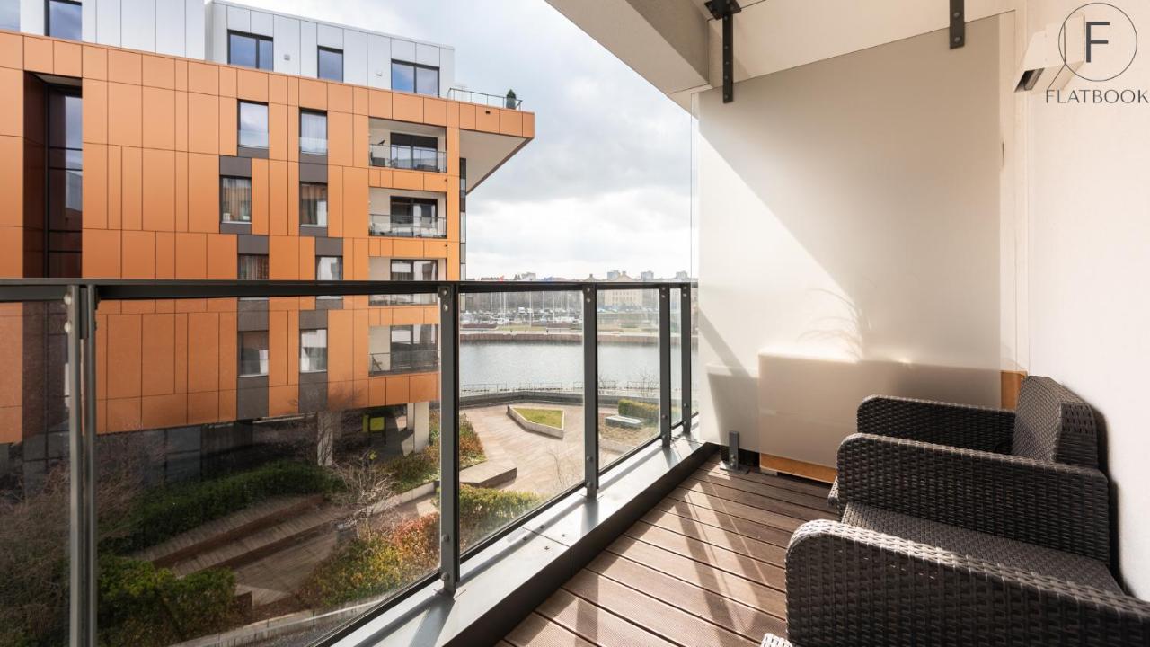 Flatbook - City Center Apartments Brabank With Parking Γκντανσκ Εξωτερικό φωτογραφία